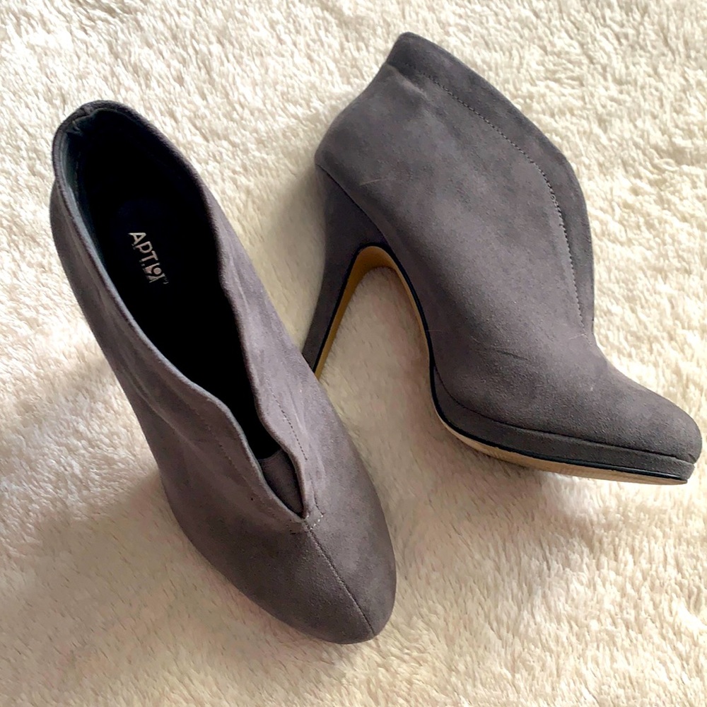 Apt. 9 high heel ankle boot